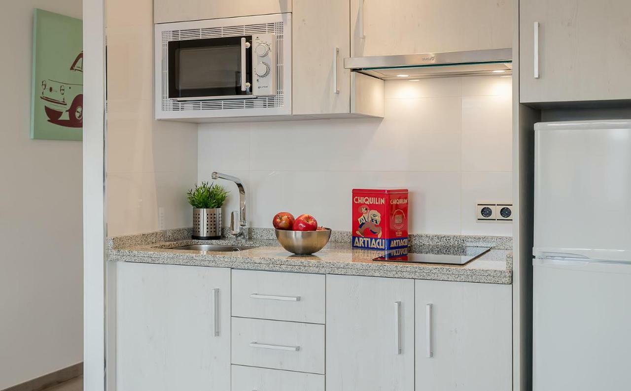 Apartamento Los Tres Soles Malaga Luaran gambar