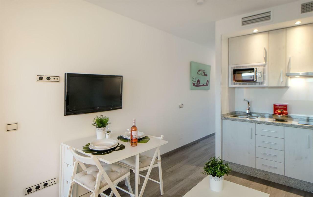 Apartamento Los Tres Soles Malaga Luaran gambar