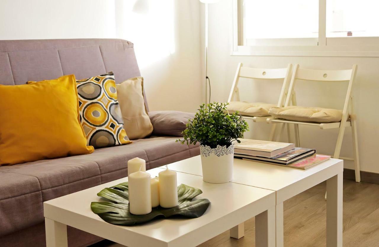 Apartamento Los Tres Soles Malaga Luaran gambar