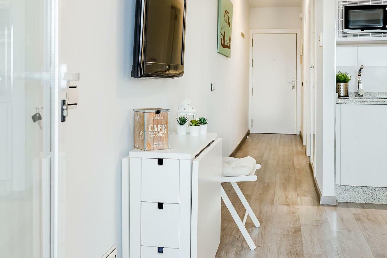 Apartamento Los Tres Soles Malaga Luaran gambar