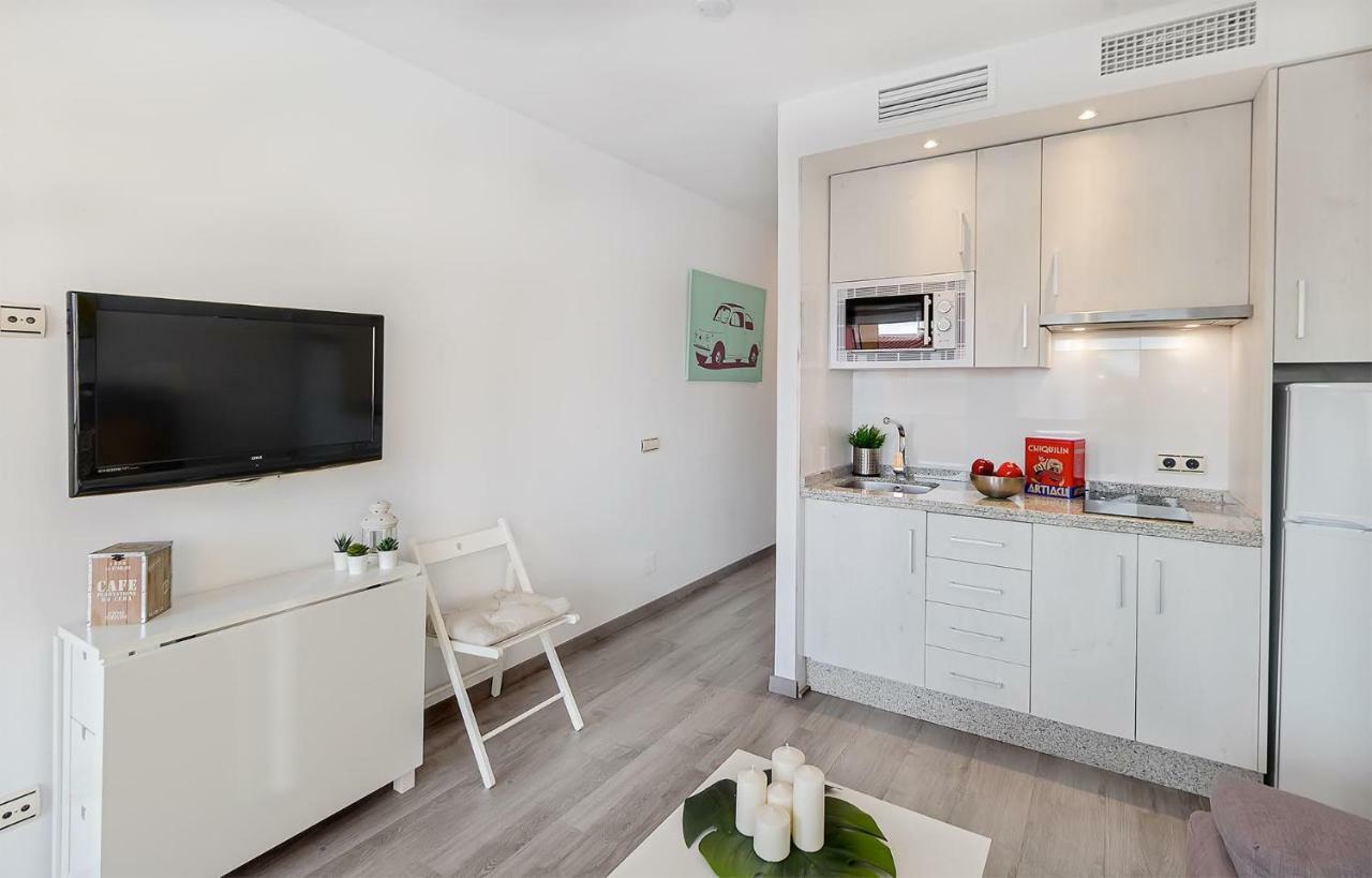 Apartamento Los Tres Soles Malaga Luaran gambar