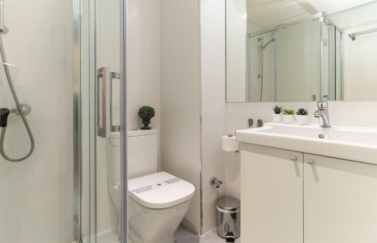 Apartamento Los Tres Soles Malaga Luaran gambar