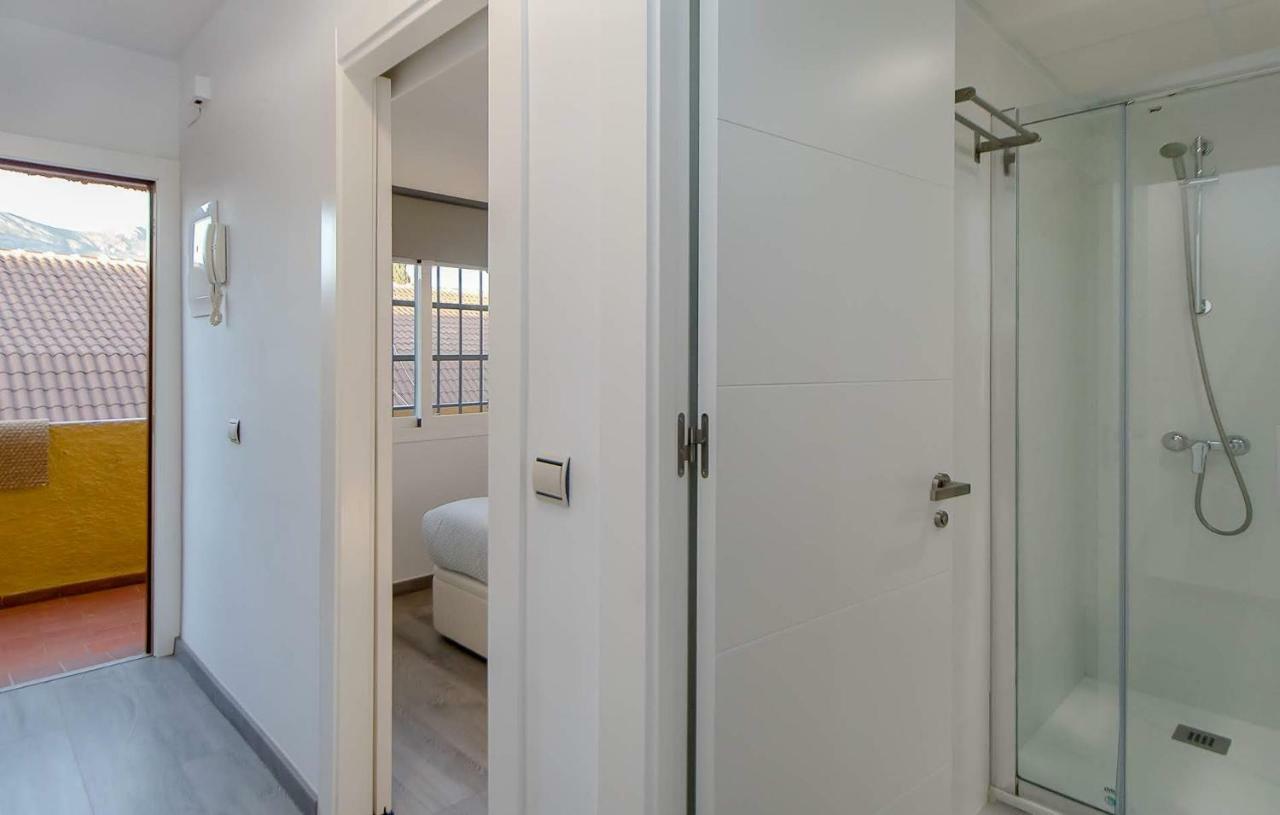 Apartamento Los Tres Soles Malaga Luaran gambar