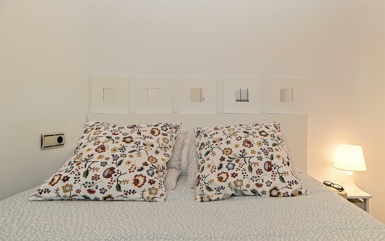 Apartamento Los Tres Soles Malaga Luaran gambar